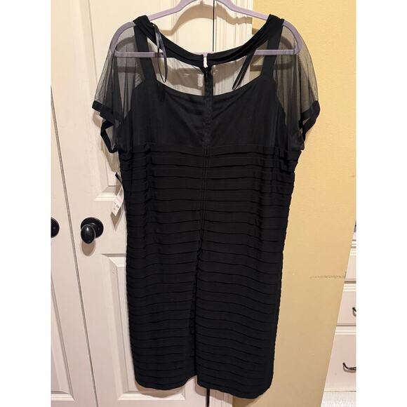 Jessica Howard Plus Size Black Shift Dress Sheer Short Sleeve Flattering Sz 22W - Picture 12 of 12